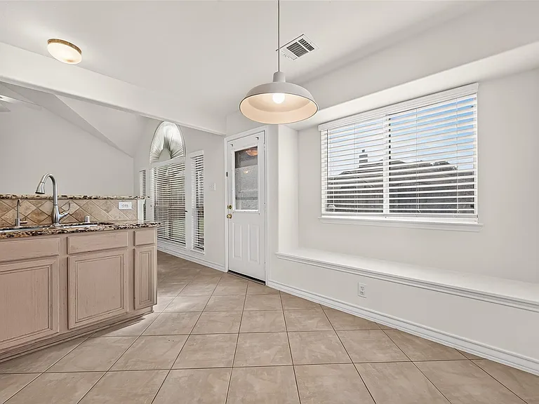 3830 Flatwood Dr — Photo 30