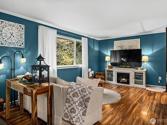 4th image of 7113 33rd Street Ct NW