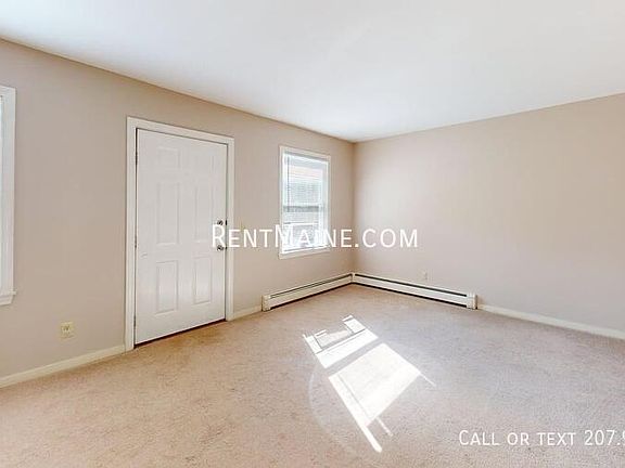 3rd image of 71 Valley View Ln APT B