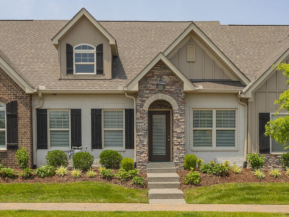 1st image of 202 Glennister Ct