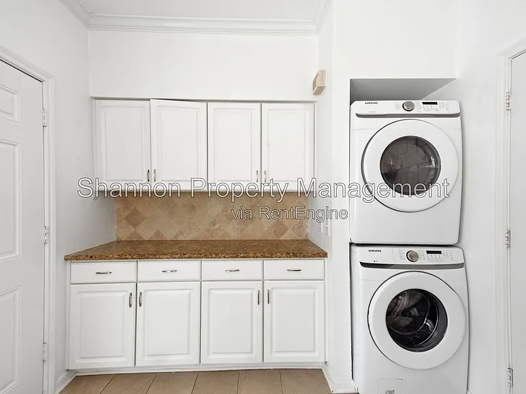 2409 North Blvd #A — Photo 8