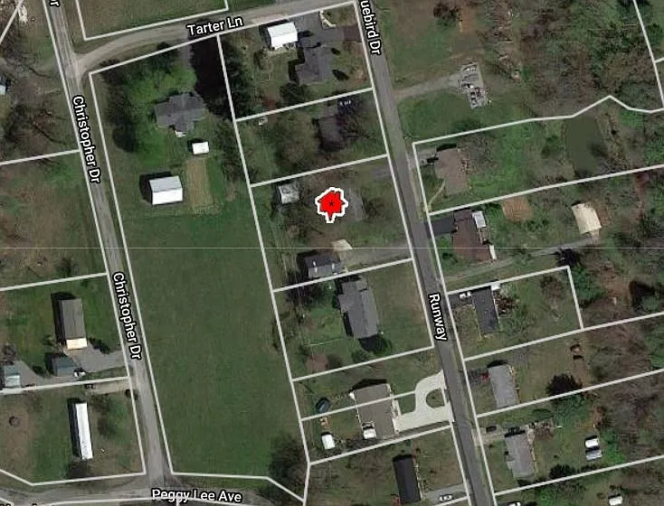579 Bluebird Dr photo 1