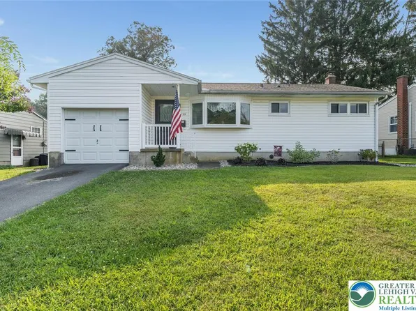 2155 Allwood Dr, Bethlehem, PA 18018