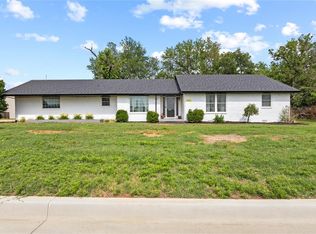 2020 Lyle Rd, Weatherford, OK 73096