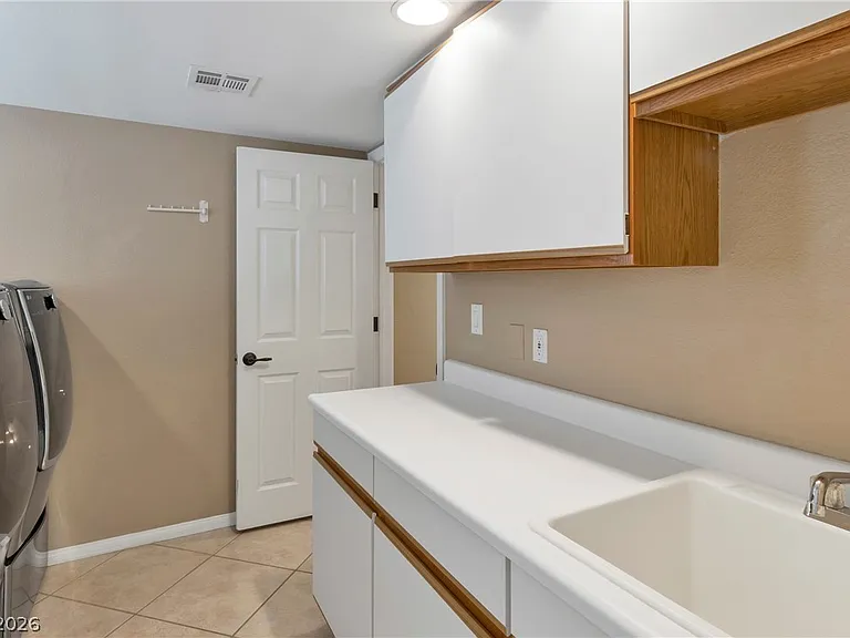 5205 Sandy Cactus Ln — Photo 18
