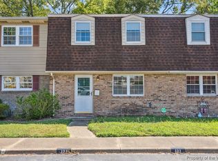 121 Hampstead Ct, Hampton, VA 23669
