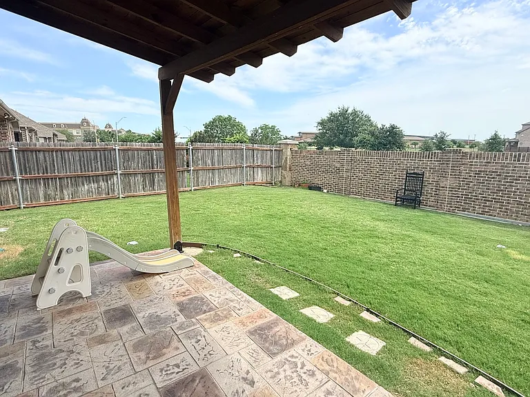337 Prairie Ridge Ln — Photo 18