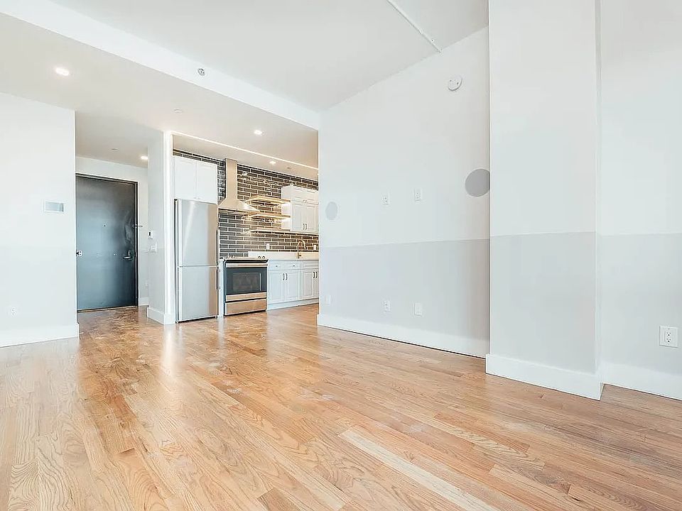 1st image of 115 Stanwix St #508