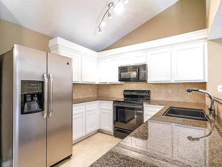 3406 Cape Forest Dr — Photo 11