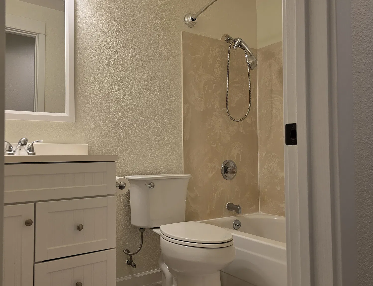 2 bed, $2,275 — Photo 2
