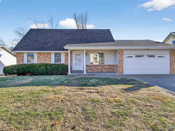 6 Dogwood Ln, Saint Peters, MO 63376