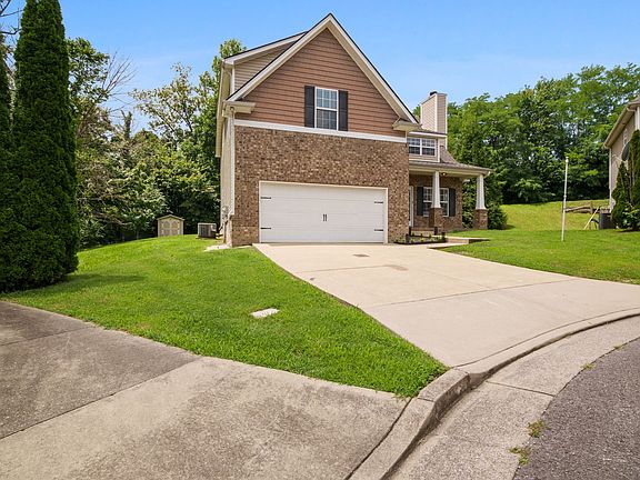 2nd image of 725 Sandbury Point