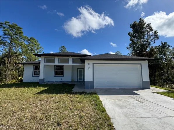 2152 Winnetka Dr, Lehigh Acres, FL 33972