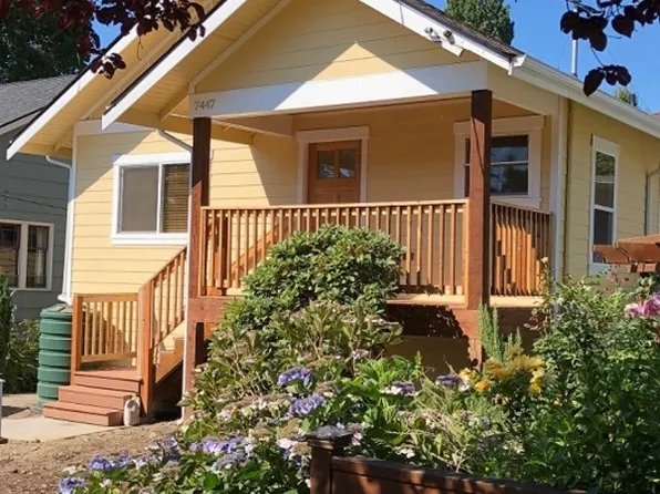7447 Corliss Ave N, Seattle, WA 98103