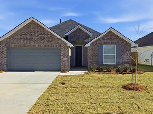 4161 Grassy Lake Dr, Bossier City, LA 71111