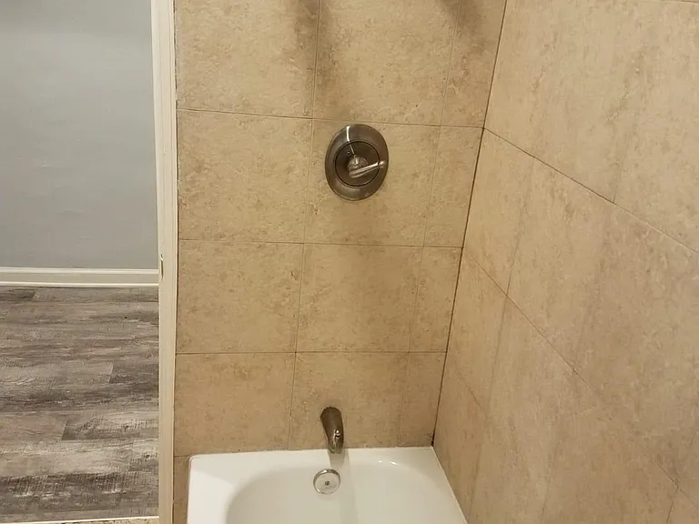 4914 Knox St #2 — Photo 3