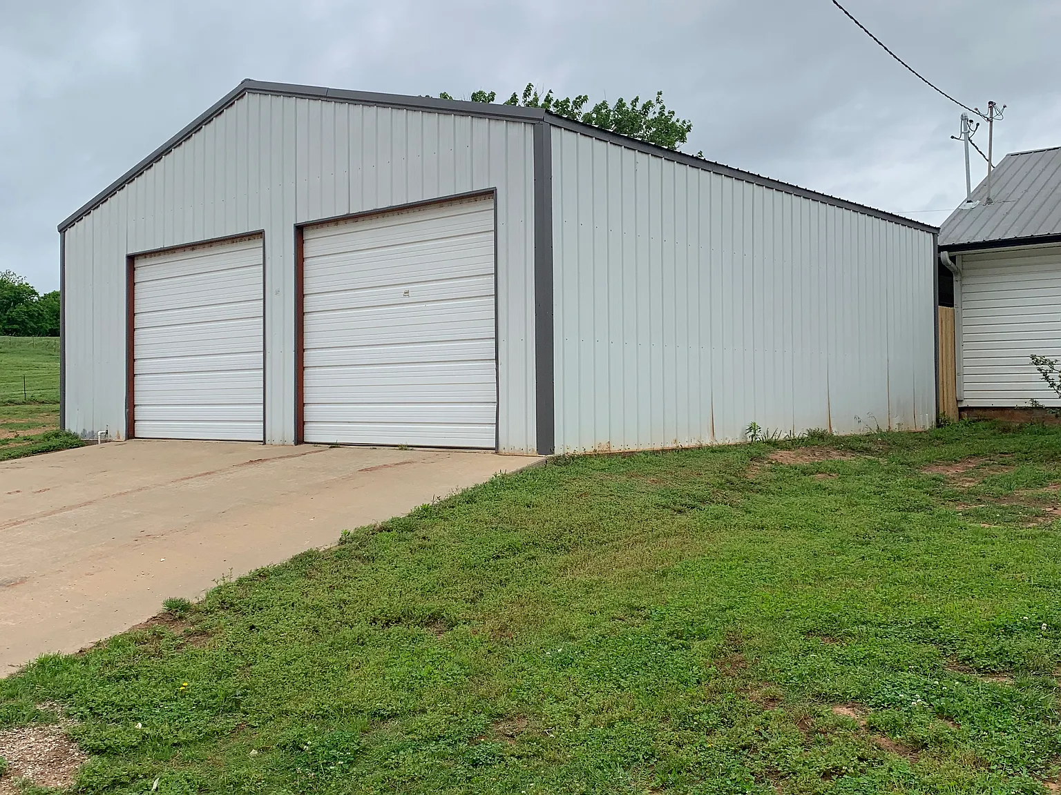 3 bed, 1900 sqft, $2,000 — Photo 2