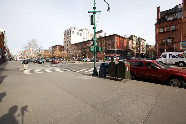 Rented by Landmark Manhattan Realty Corp | media 40