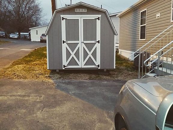 BACK.SHED