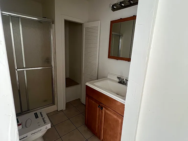 111 Allen St #109 — Photo 7