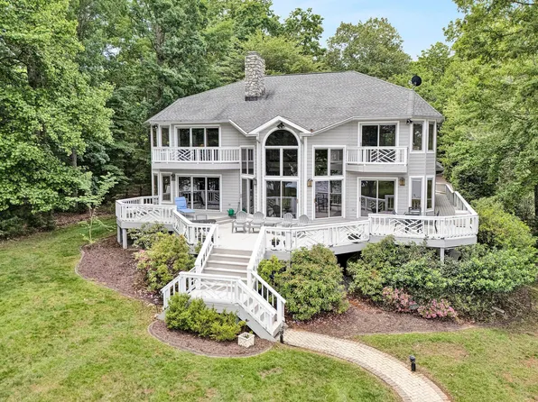 217 Anthony Home Rd, Huddleston, VA 24104