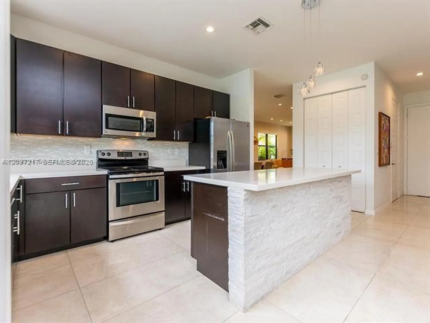 733 NE 193rd Ter # 0, Miami, FL 33179 — Photo 1
