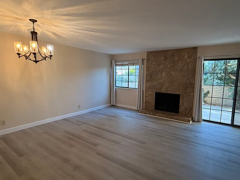 3267 Dawnflower St #3 — Photo 10