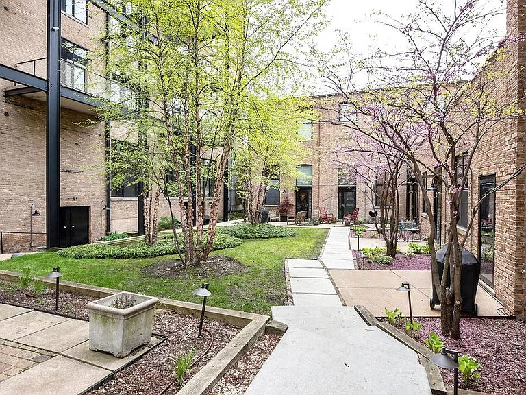 1872 N Clybourn Ave #404 — Photo 15