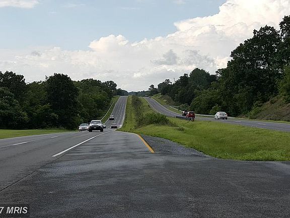 4th image of 2960 Millwood Pike