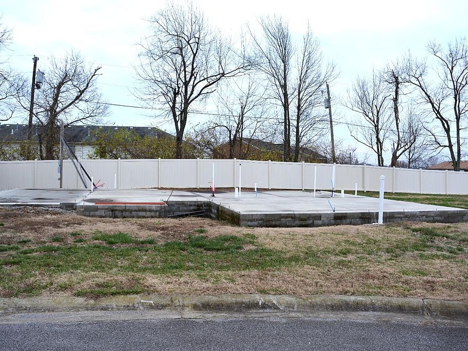2nd image of 106 Kendall Dr