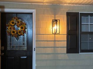 38 Lucille Dr, Sayville, NY 11782