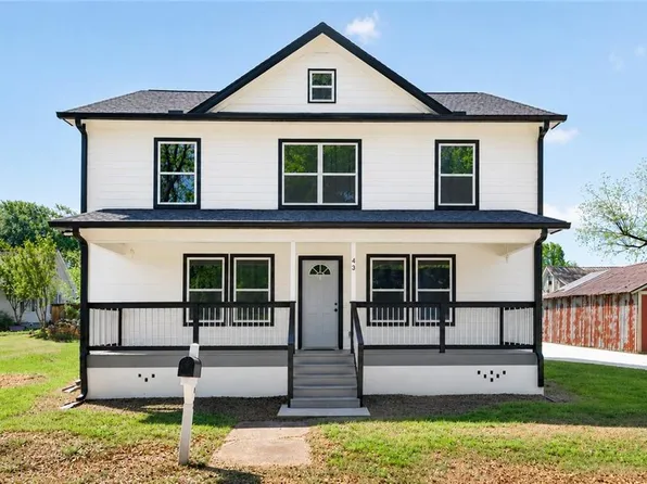 43 Chestnut St, Commerce, GA 30529