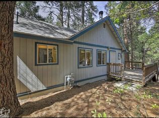 754 Deer Trl, Crestline, CA 92325