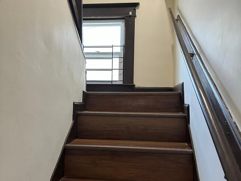 2706 Hale Ave — Photo 17