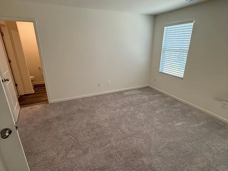 329 Spaight Acres Way — Photo 7