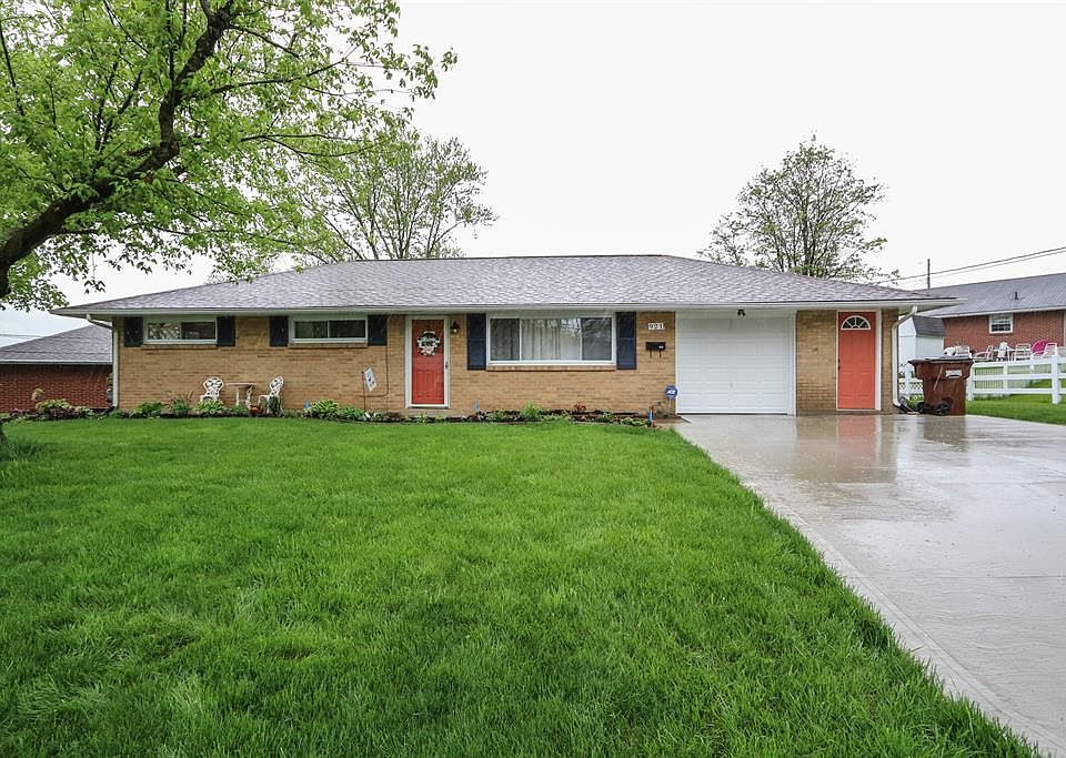 1st image of 921 Meadow Ln