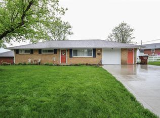 921 Meadow Ln, Lebanon, OH 45036