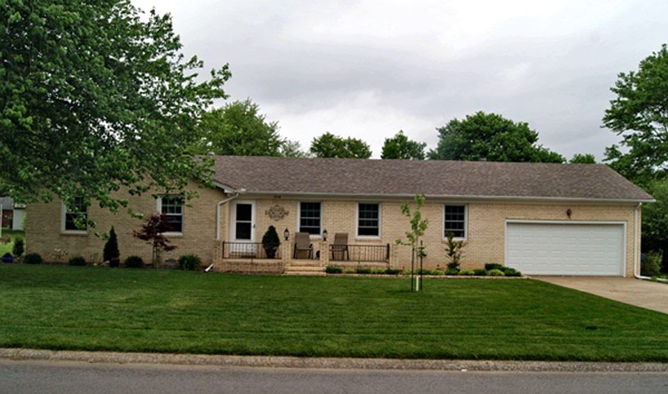 1st image of 1716 Holiday Dr