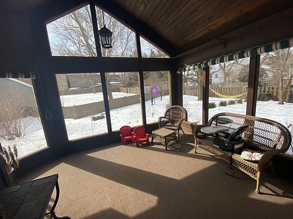 Screened in Porch