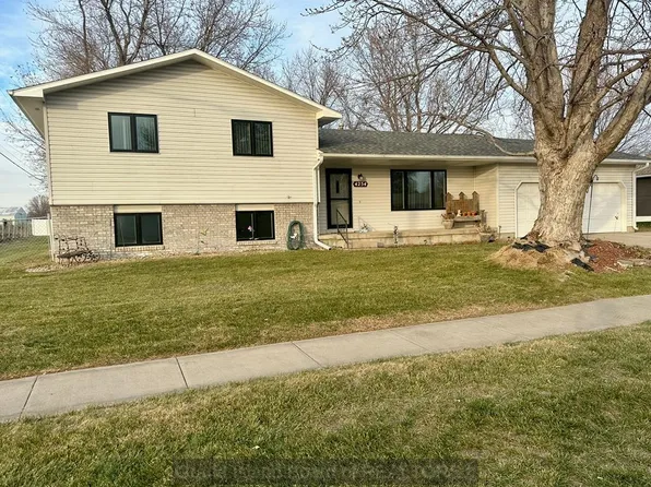 4254 Shanna St, Grand Island, NE 68803
