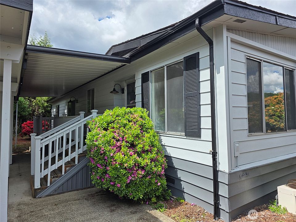 1st image of 2916 35th Avenue Ct E #31