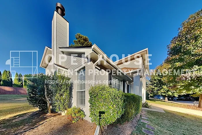 3 bed, 2.5 bath, 1982 sqft, $2,700 — Photo 1