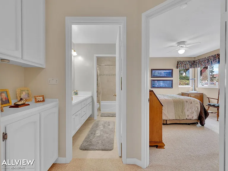 17547 Devereux Rd — Photo 14