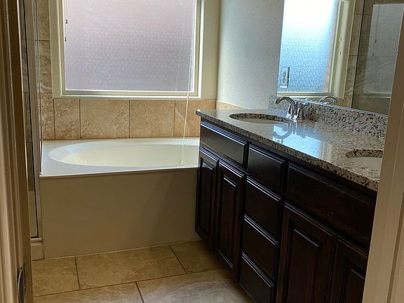 5th image of 4001 Firenze St