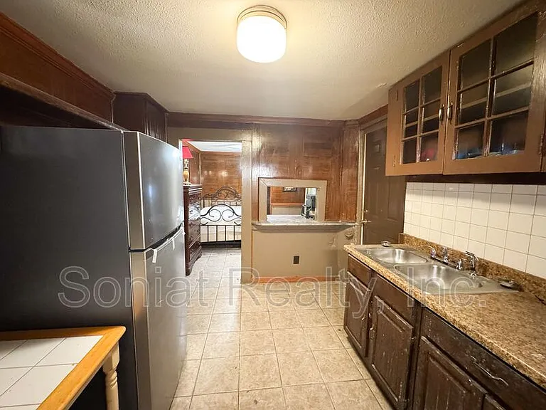 1621 Crete St #1 — Photo 3