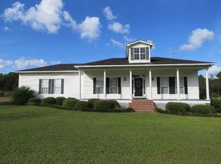 316 Red Bud Rd, Nicholls, GA 31554