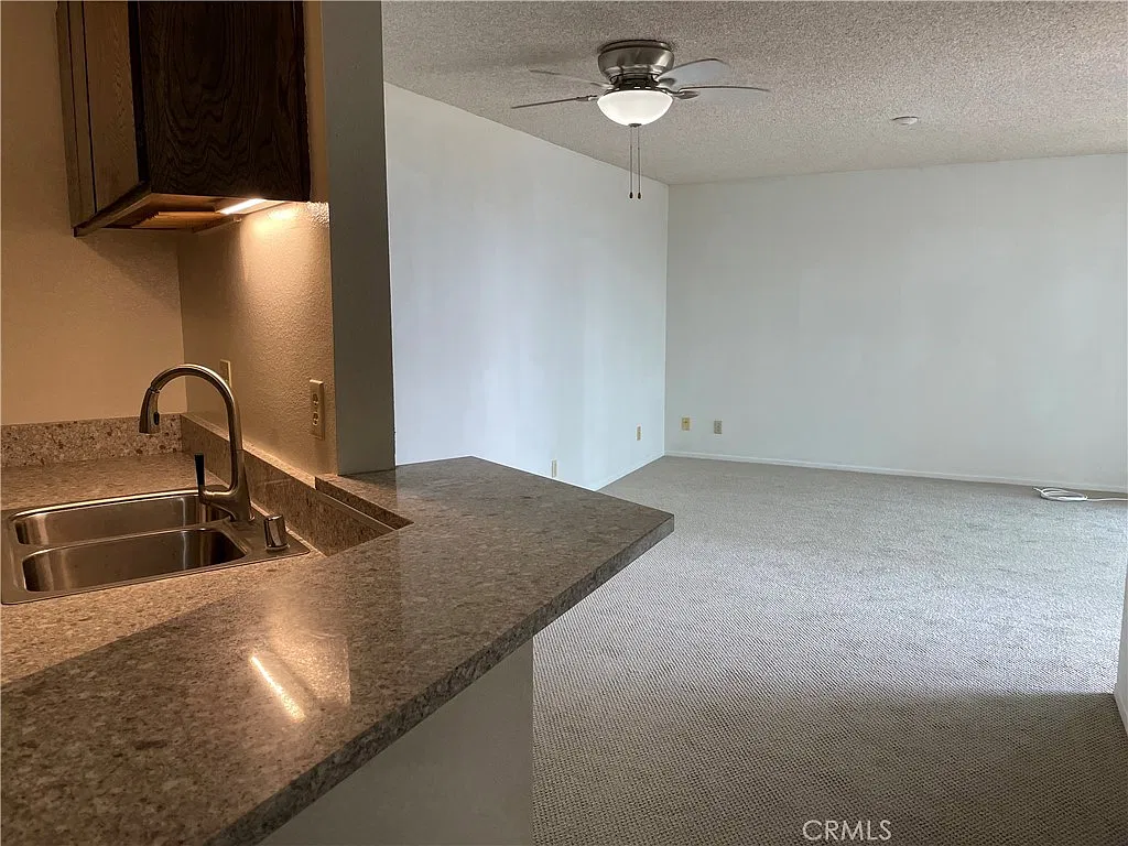 1 bed, 619 sqft, $2,995 — Photo 3