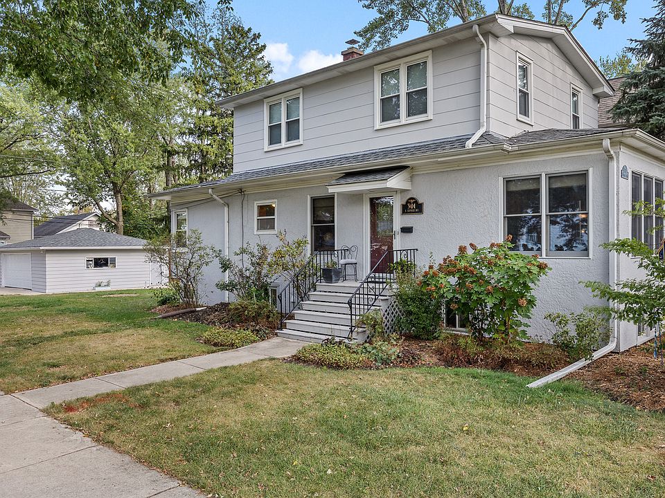 1st image of 301 S Stewart Ave