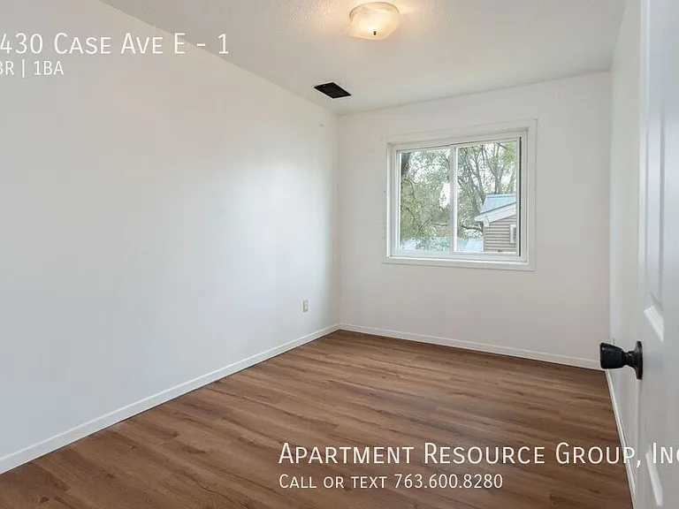 1430 Case Ave E #1 — Photo 8