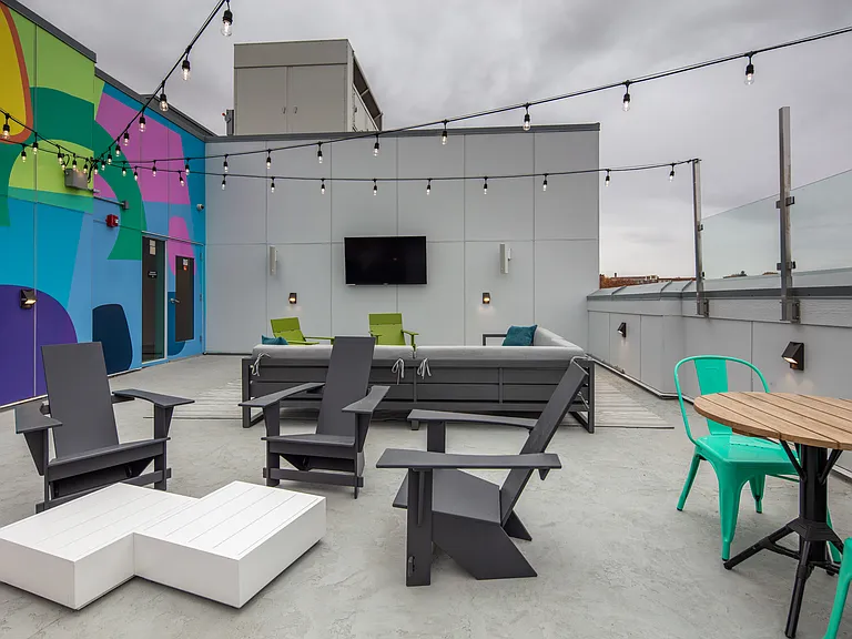 Muse on Main - Student Apartments — Photo 17
